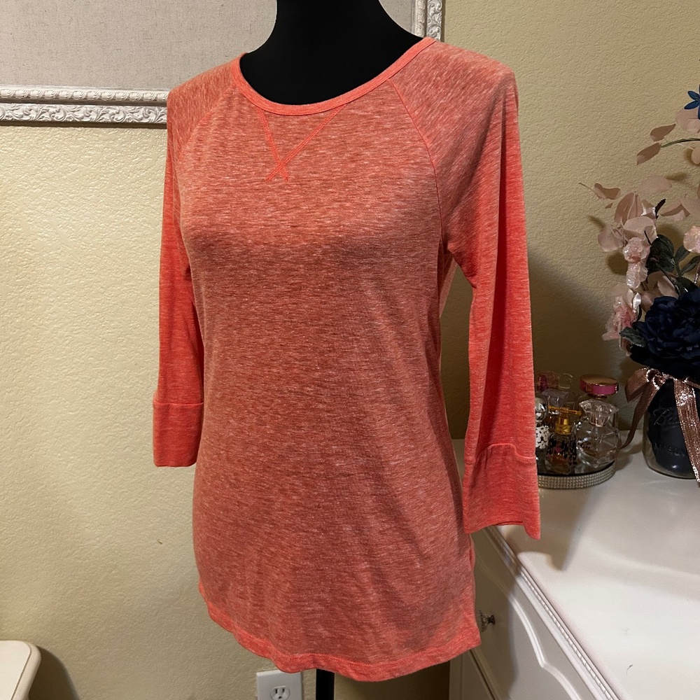 Old Navy Peach Long Sleeve Athletic Top